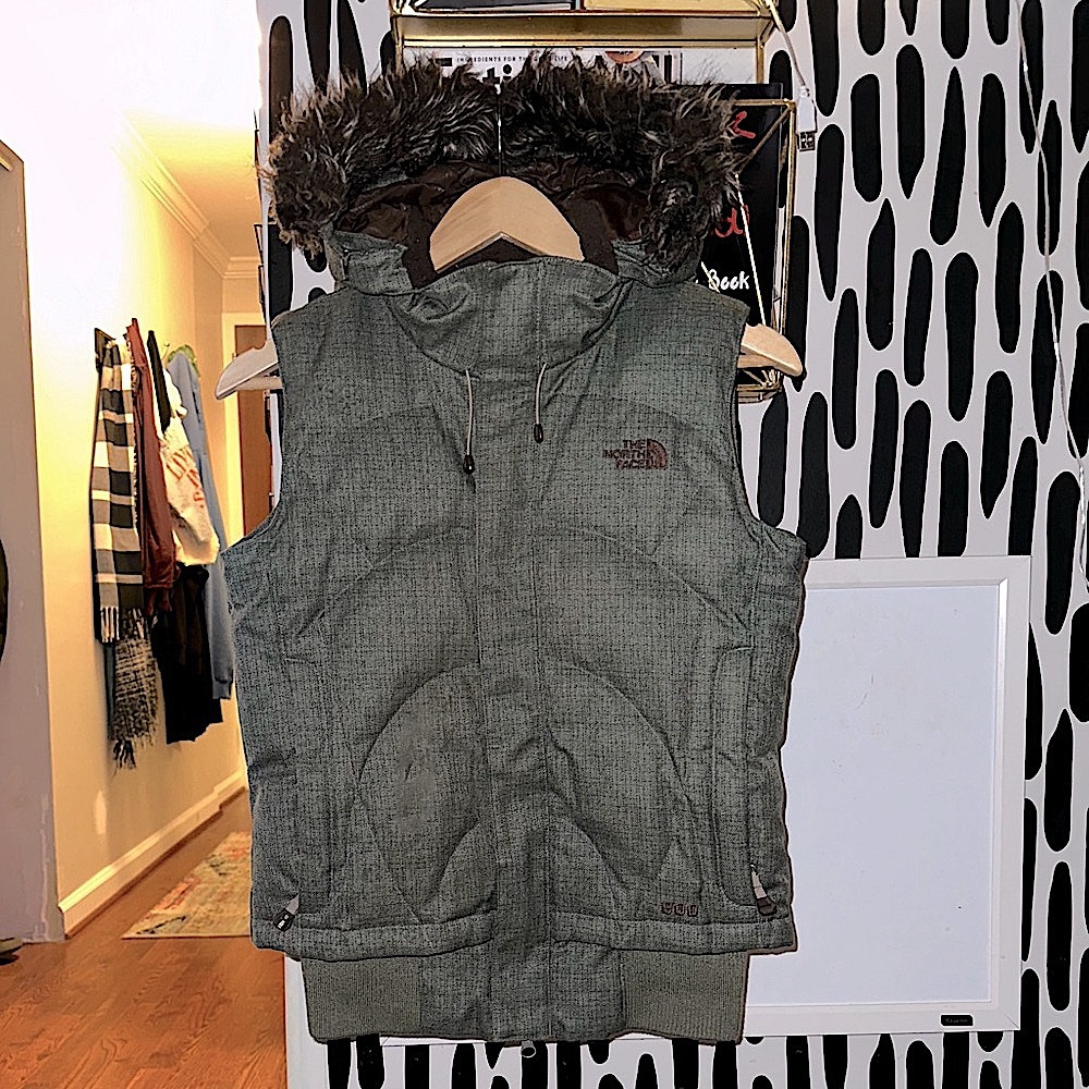AMAZING North Face 600 Down Vest in Green Twill